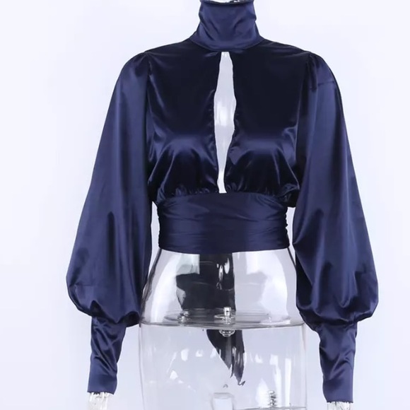 LAST ONE! 5 ⭐️  JENNA Blue Silky Open Back Blouse - Picture 7 of 8